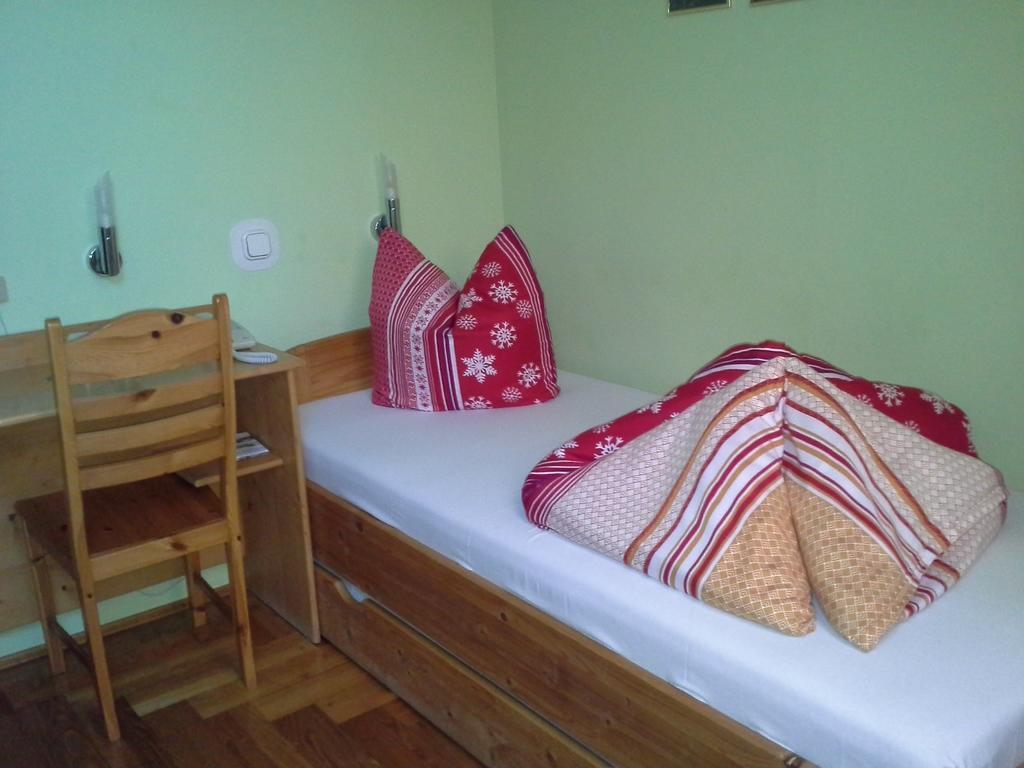 Korona Szallo Hotel Nagykanizsa Esterno foto