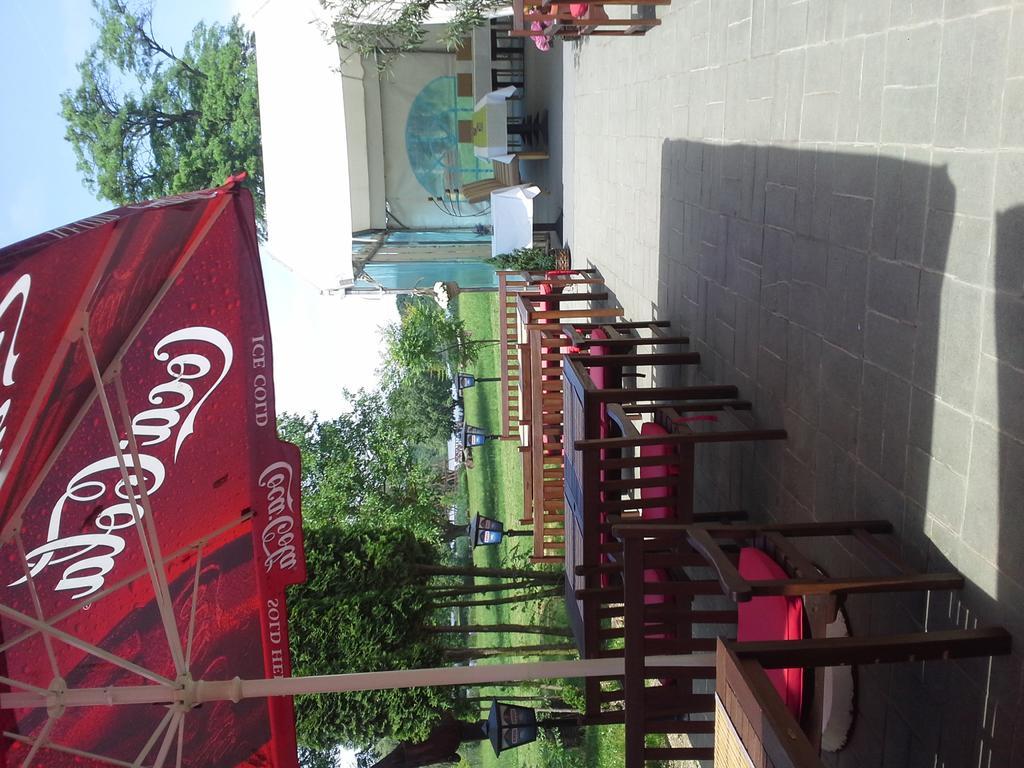 Korona Szallo Hotel Nagykanizsa Esterno foto