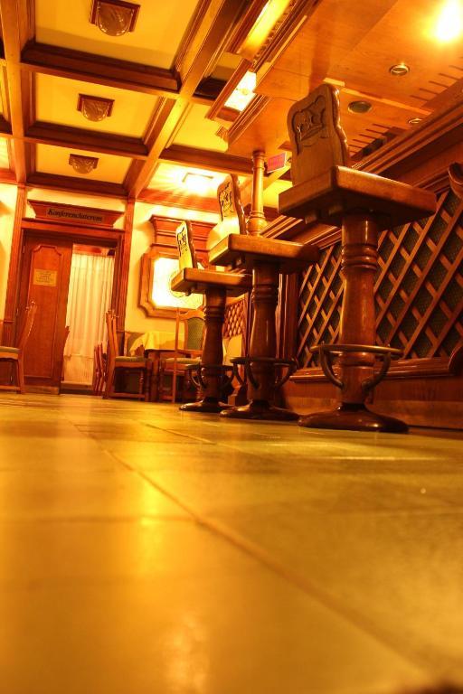 Korona Szallo Hotel Nagykanizsa Esterno foto