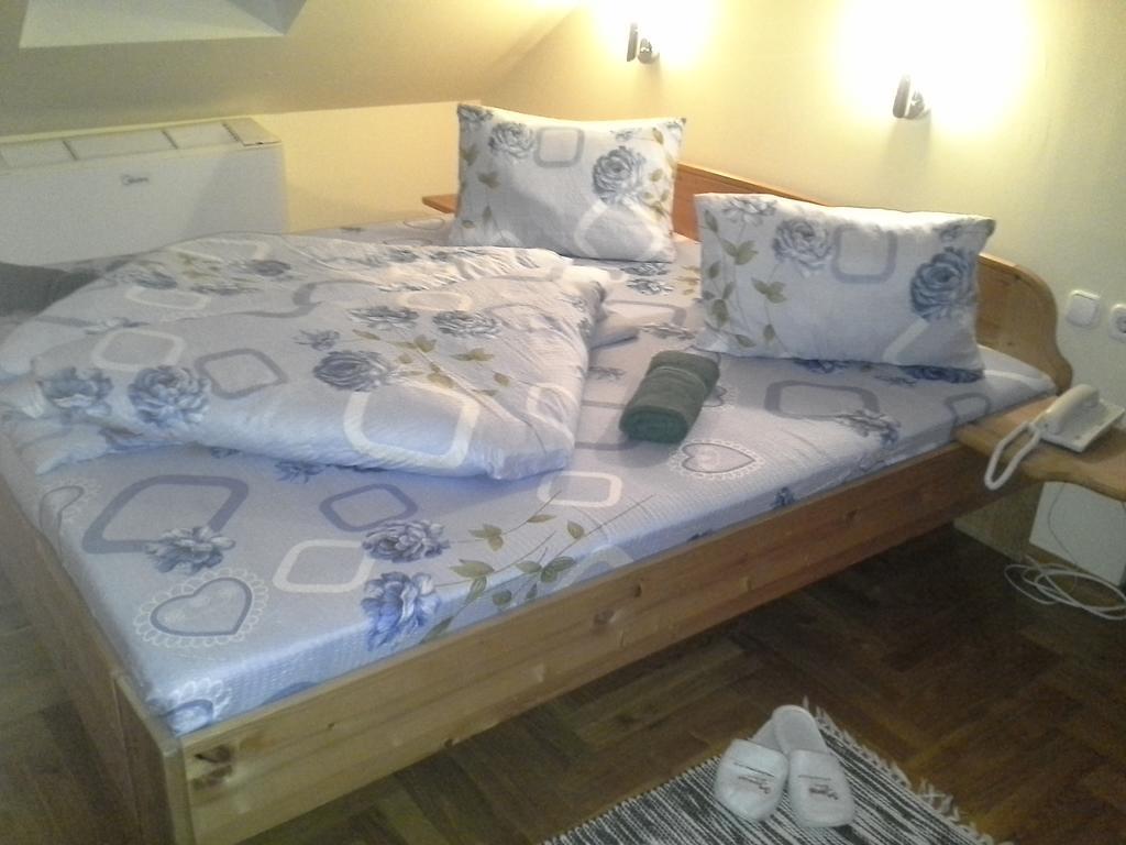 Korona Szallo Hotel Nagykanizsa Esterno foto